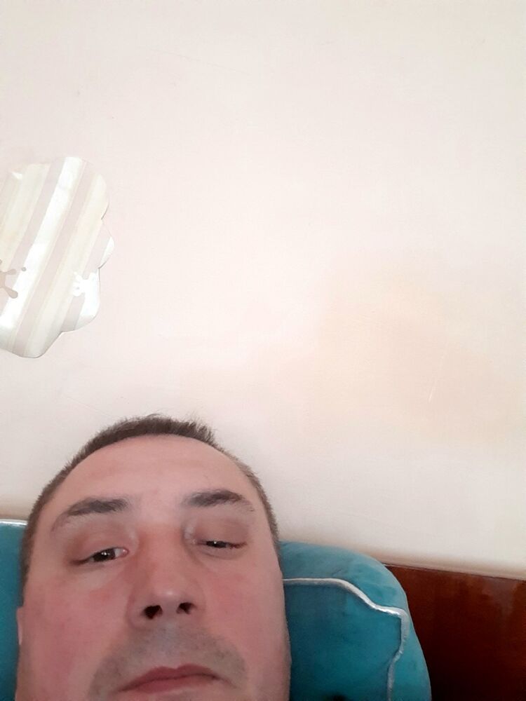  18323702  , 48 ,    