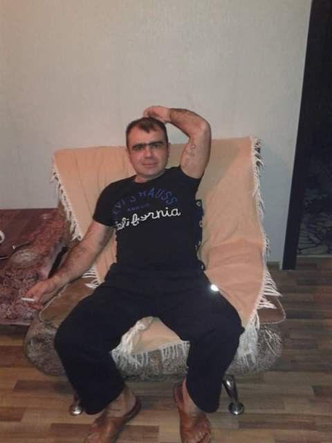  16754402  Iakov, 42 ,    