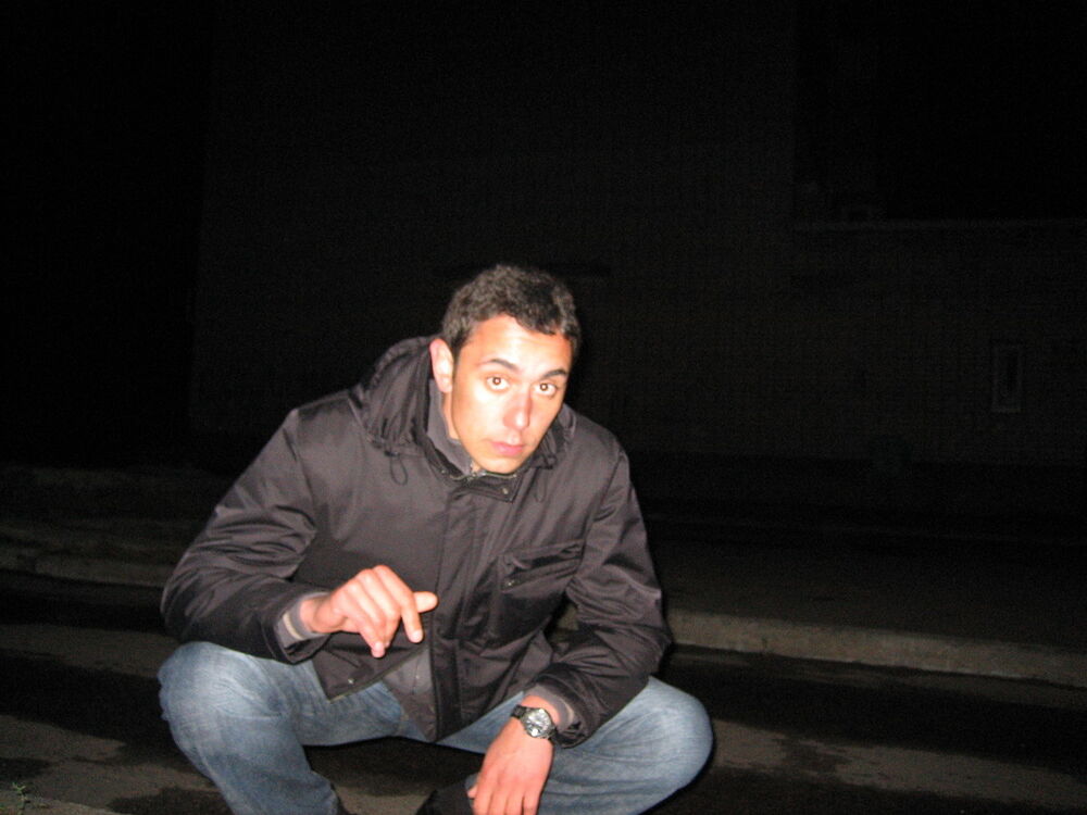  11132792  Yar, 43 ,    