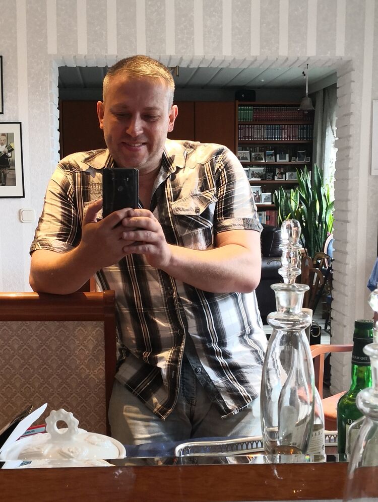  ,   Dmitrij, 41 ,   ,   , c 