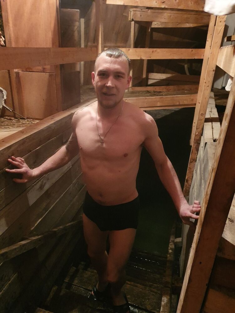  19020962  , 32 ,    