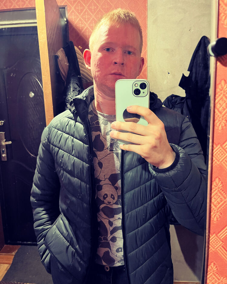  33427202  , 24 ,    