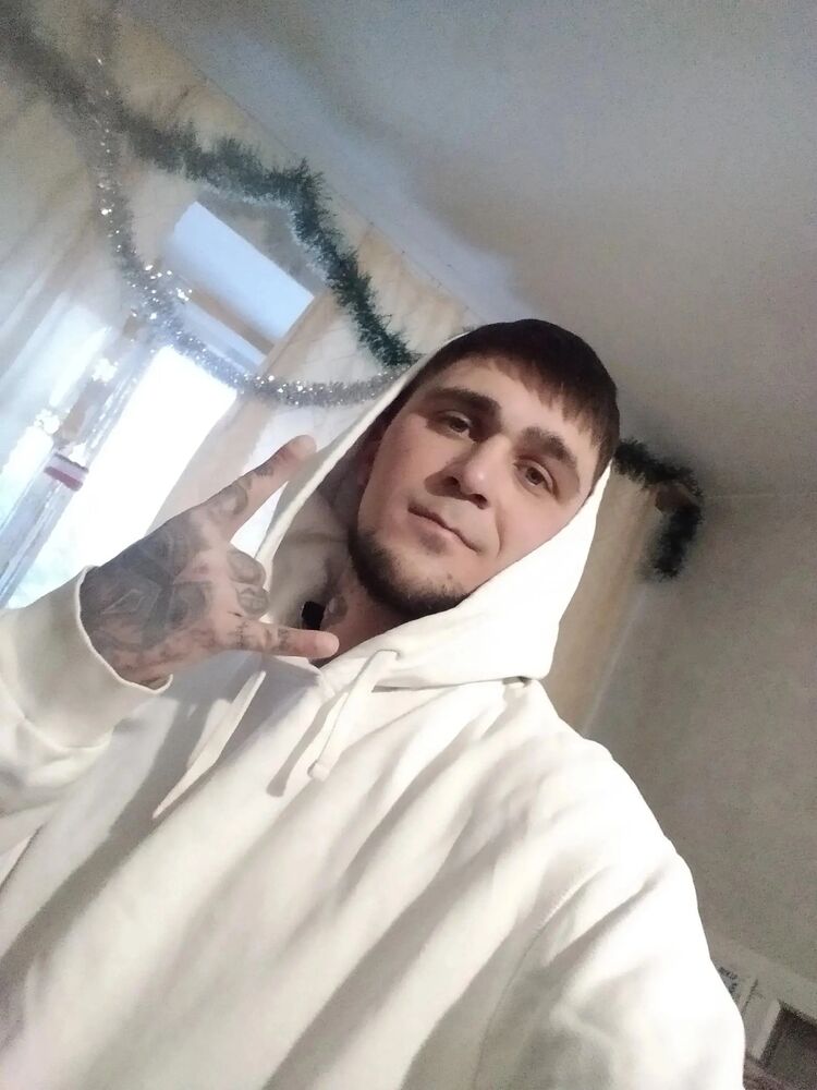  48354662  Andrey, 32 ,    
