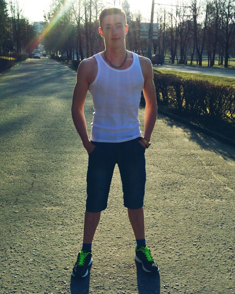  27609252  Tadik, 24 ,    Bielany Wroclawskie
