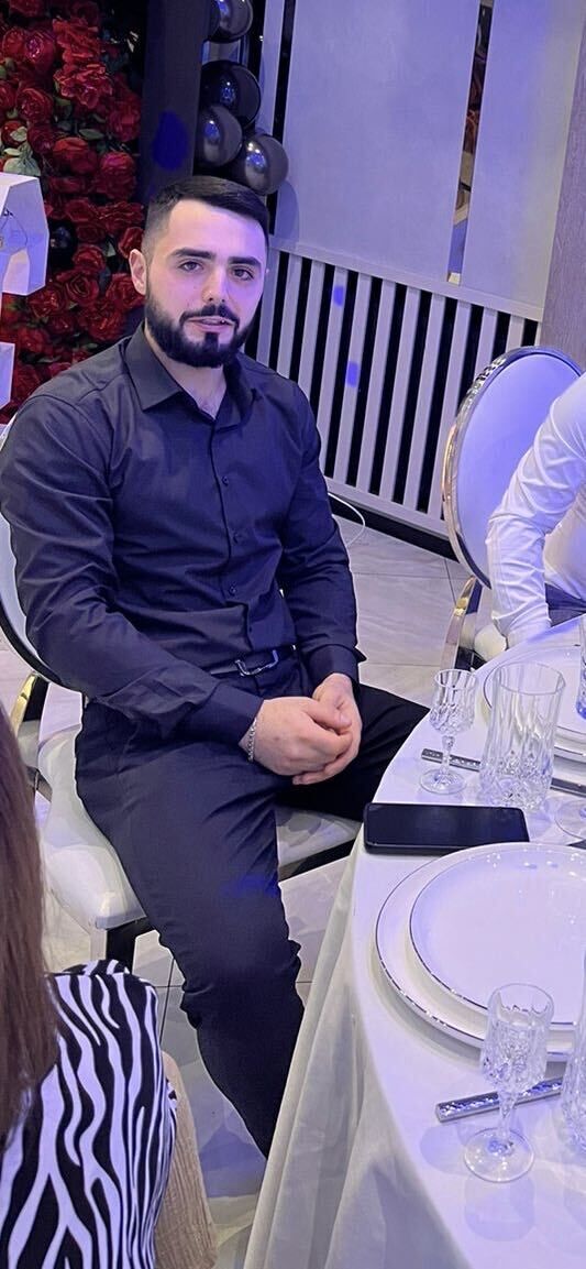  54210662  Sevak, 25 ,    -