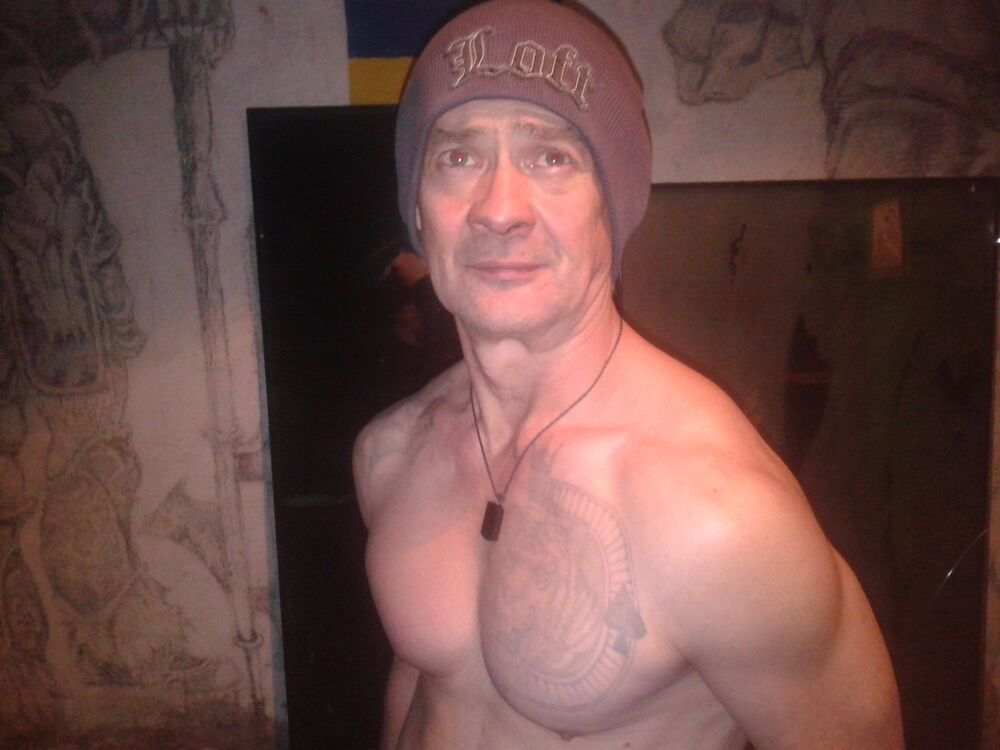  14740952  Andrei, 55 ,    