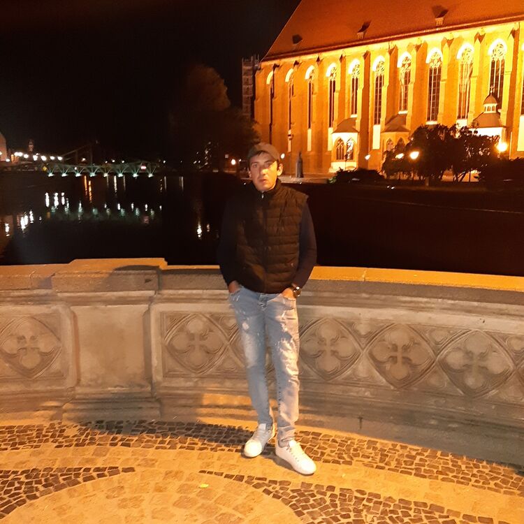  25203002  Giorgi, 27 ,    Belchatow