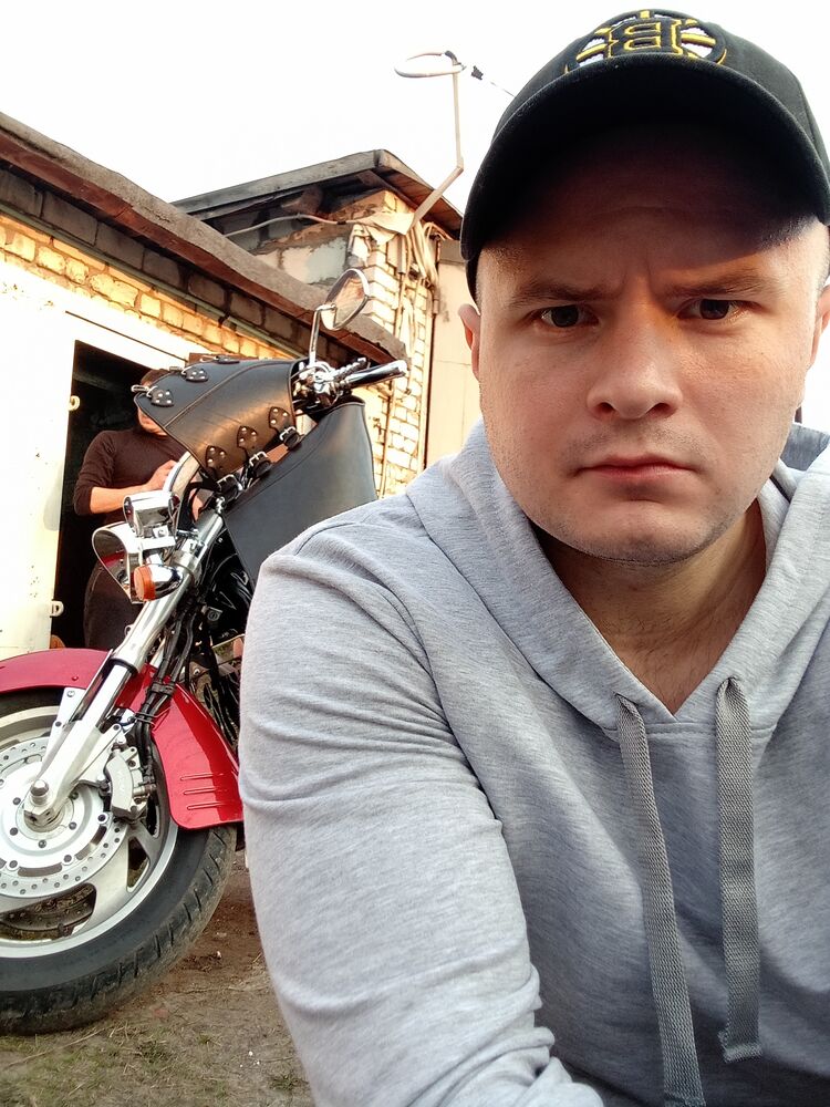  38646552  , 33 ,    