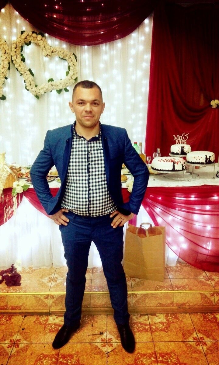  ,   Artur, 35 ,   ,   , c , 