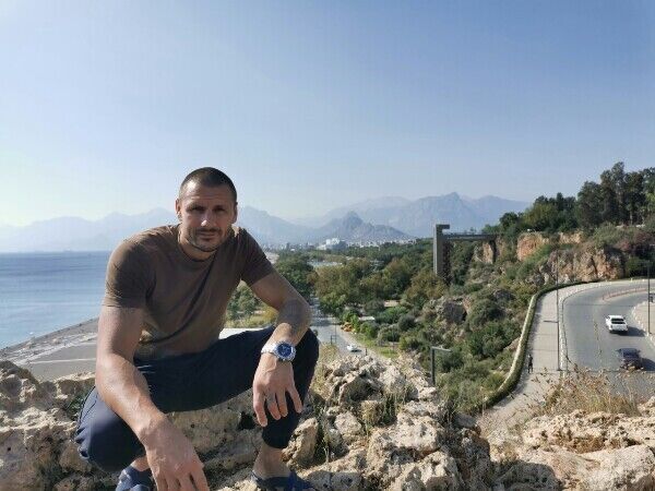  53056962  Sergey, 46 ,    