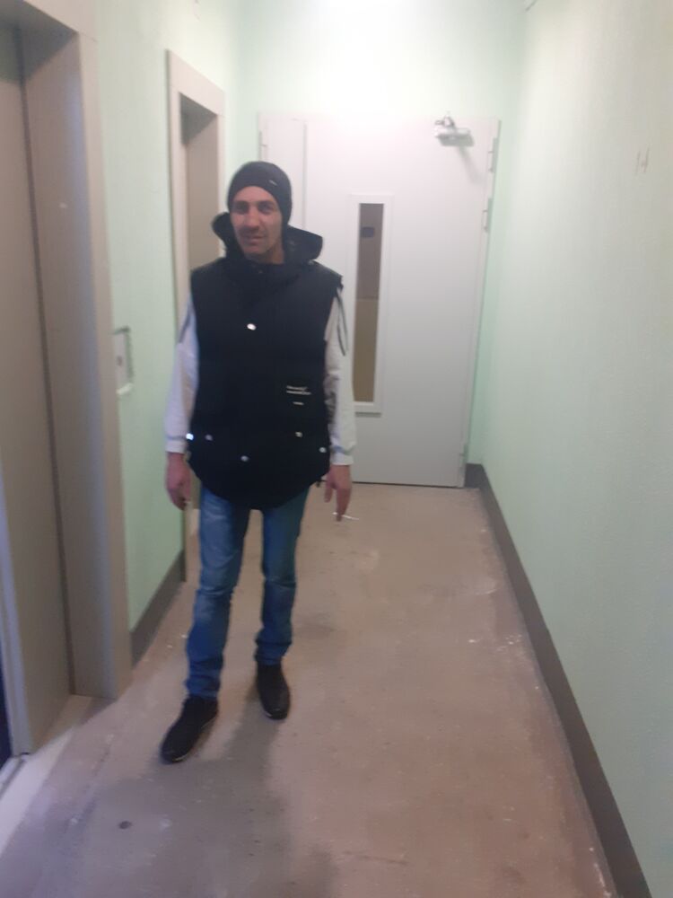  34271042  Alik, 43 ,    