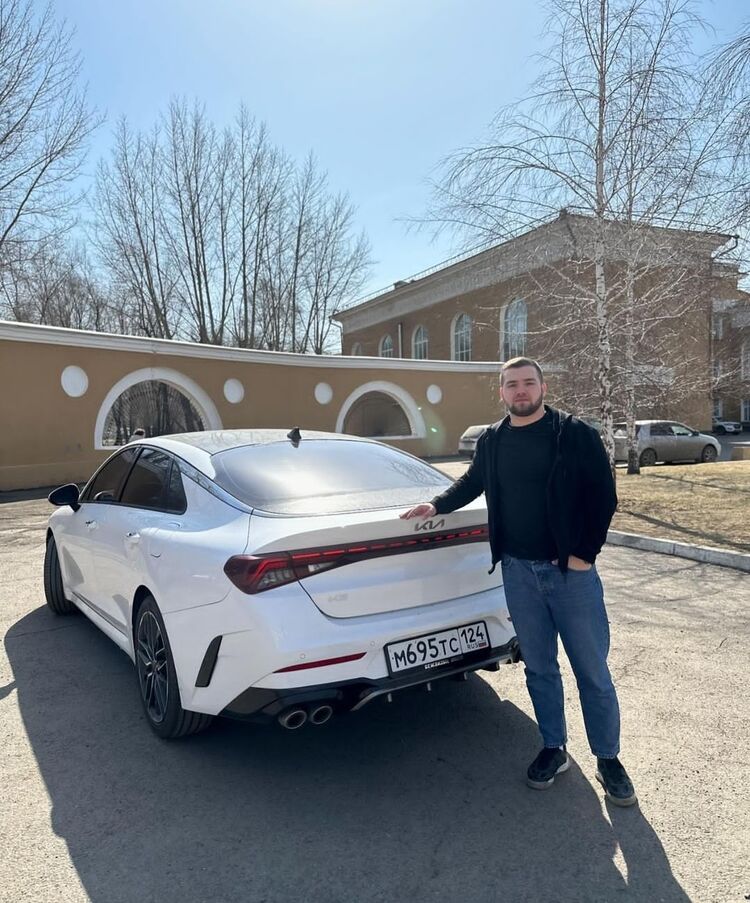  45216422  Artem, 38 ,    -