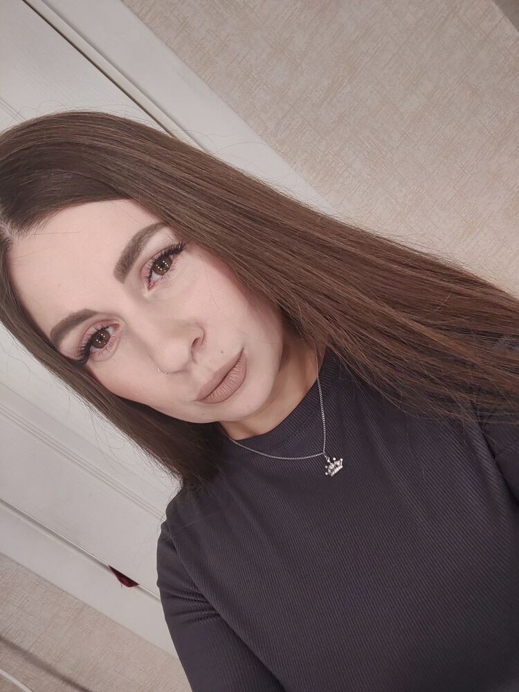  51908632  Elena, 29 ,    