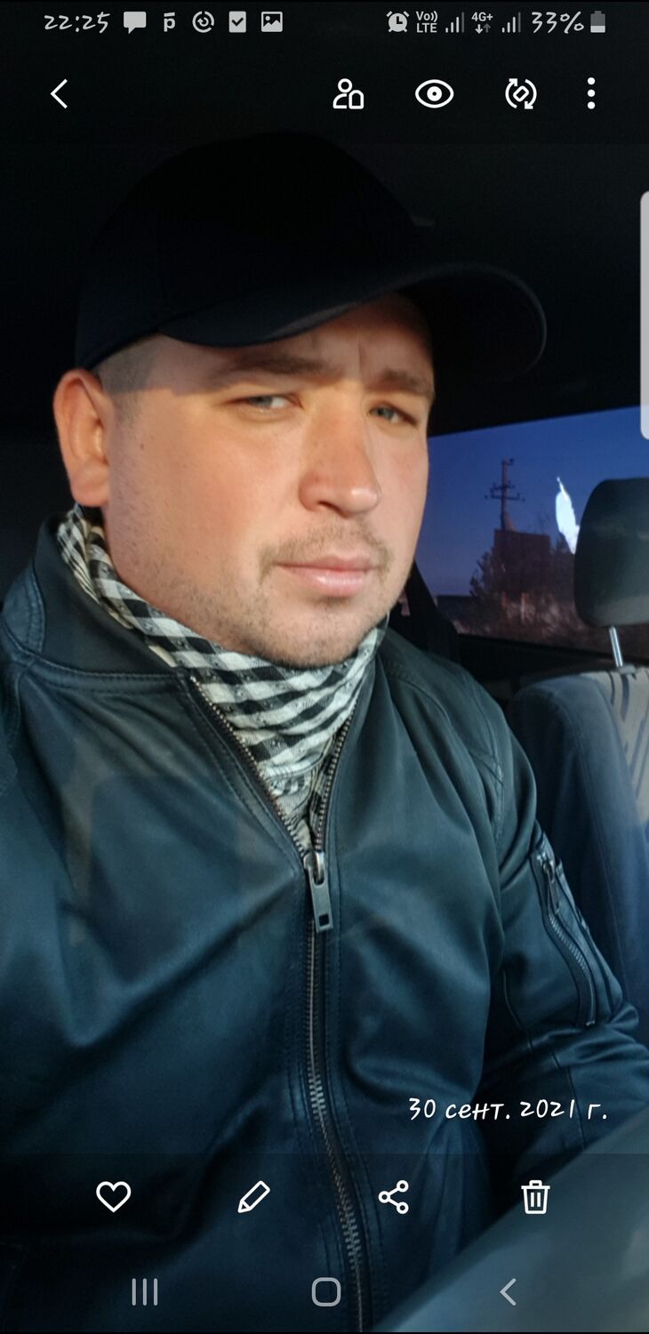  32939712  Anatoliy, 38 ,    