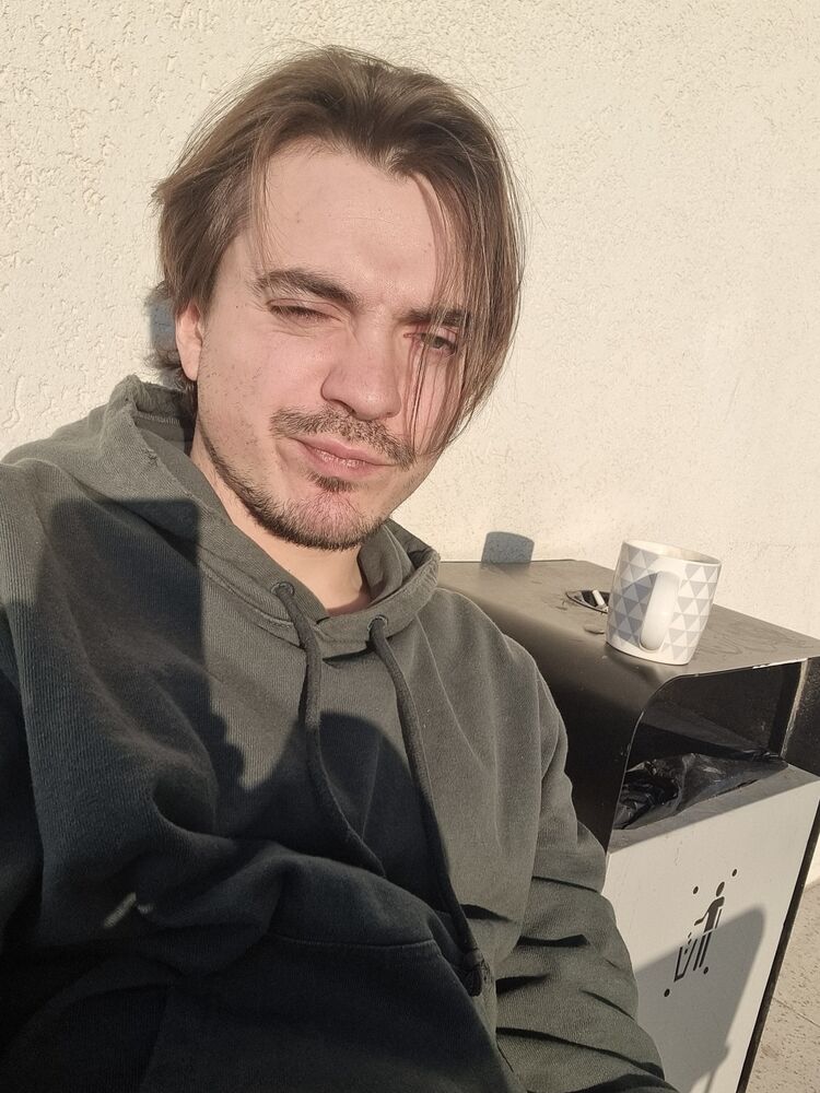  Tel Aviv-Yafo,   Igor, 27 ,   ,   