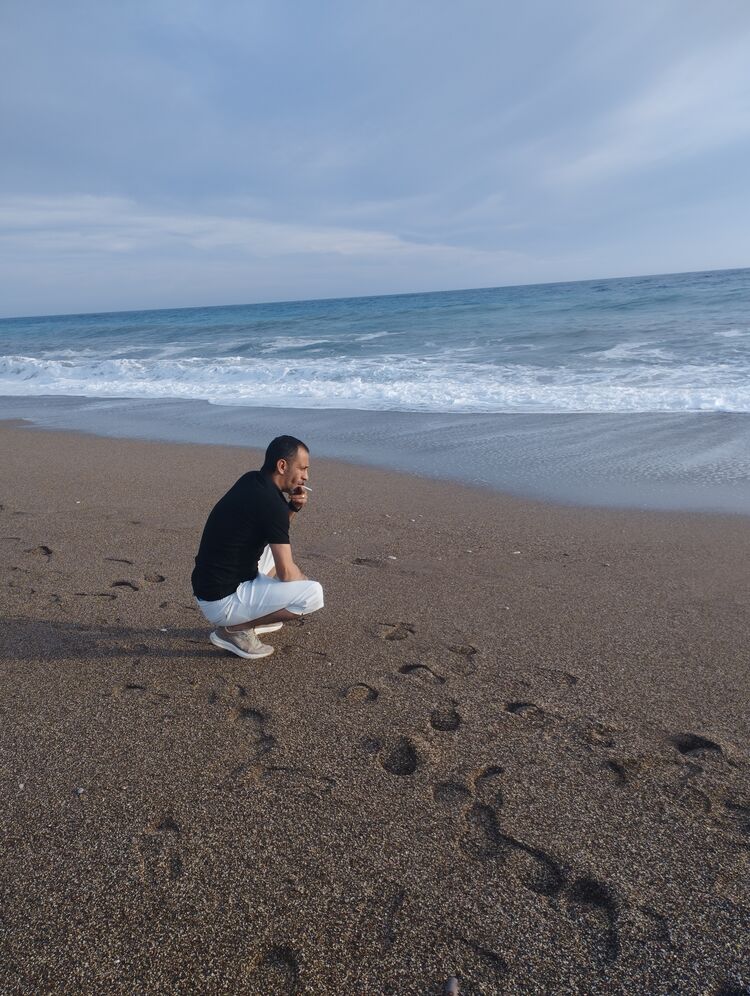  46674492  Mahmut, 42 ,    Alanya