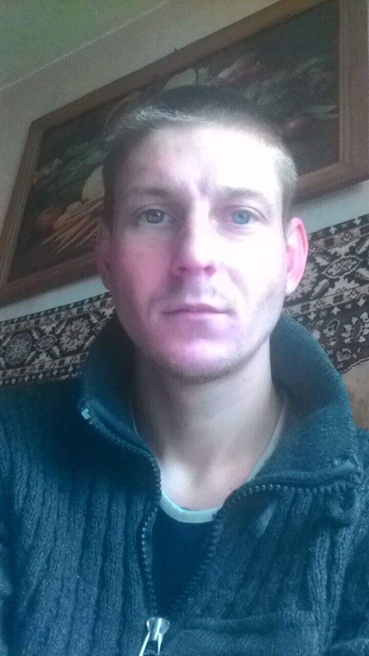  22764822  Anton, 29 ,    