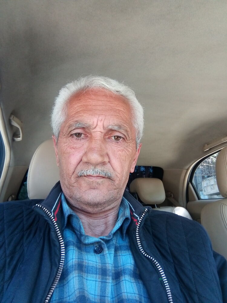  22964782  Tahir, 65 ,    