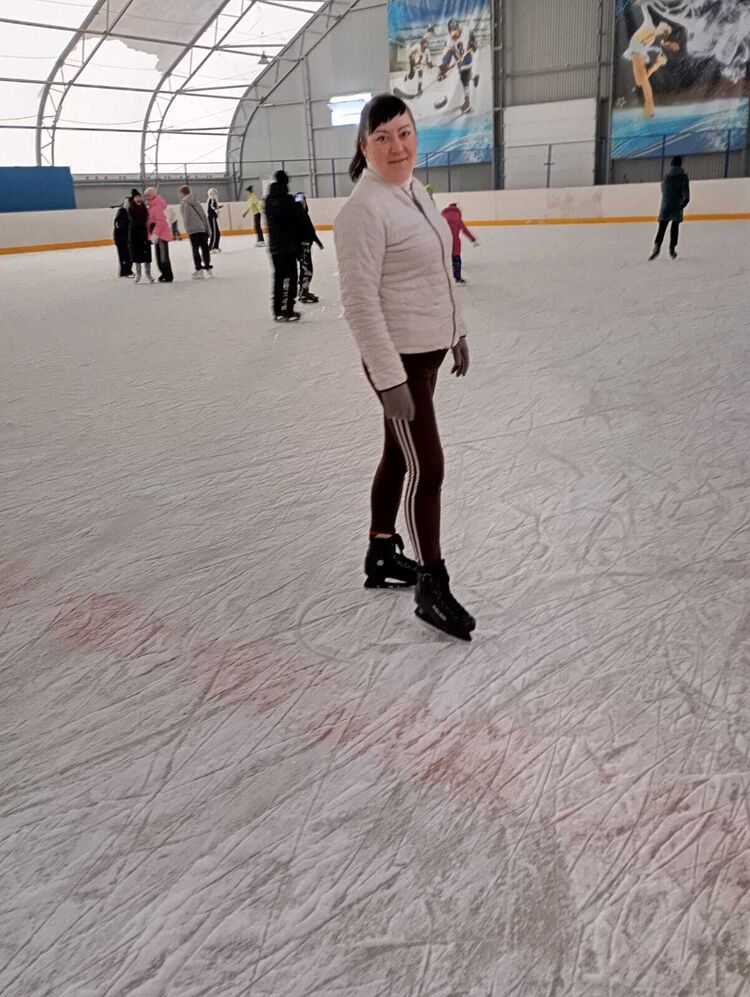  48433172  Ekaterina, 38 ,    