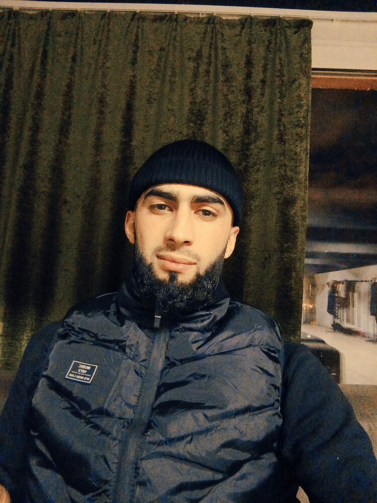  48774972  , 24 ,    