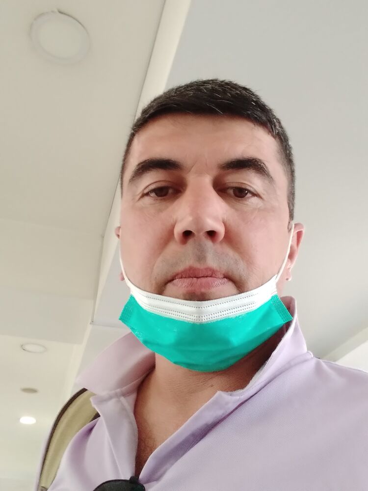  23385522  Salim, 43 ,    Gobelins