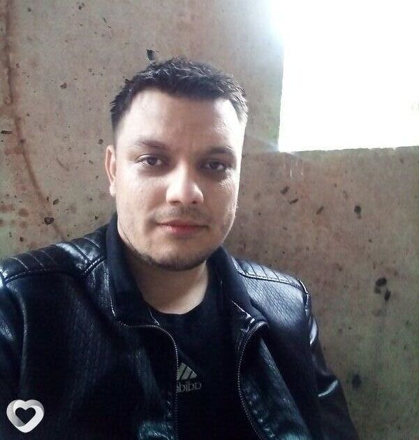  46777082  Alexander, 34 ,    
