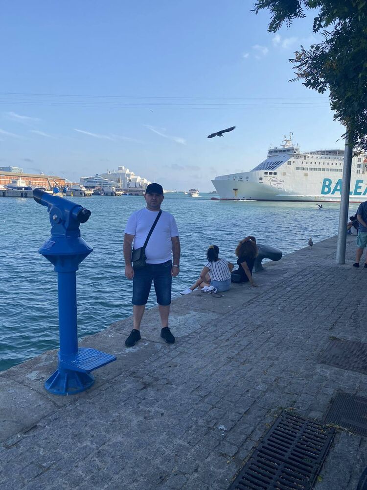  ,   Robert, 43 ,   ,   
