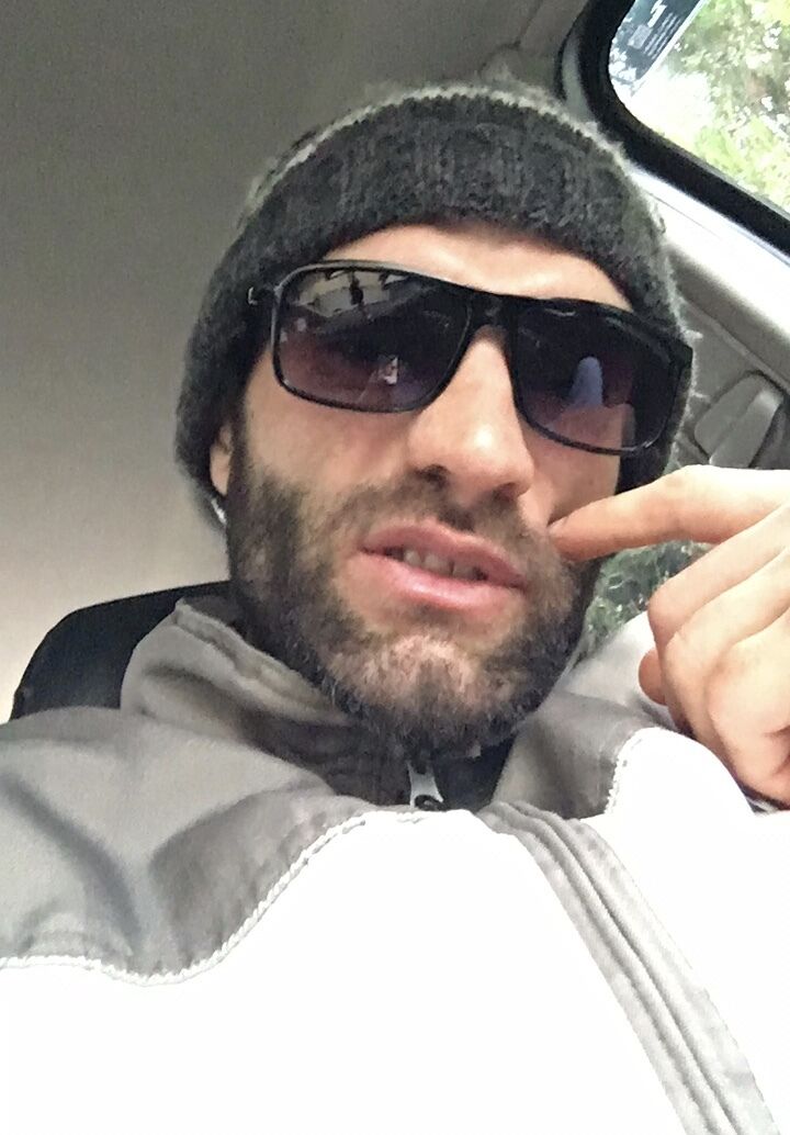  25184812  Aleksandr, 33 ,    