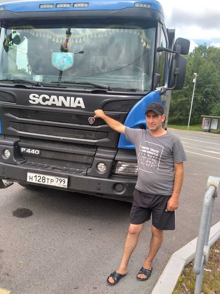  ,   Artur, 36 ,   ,   
