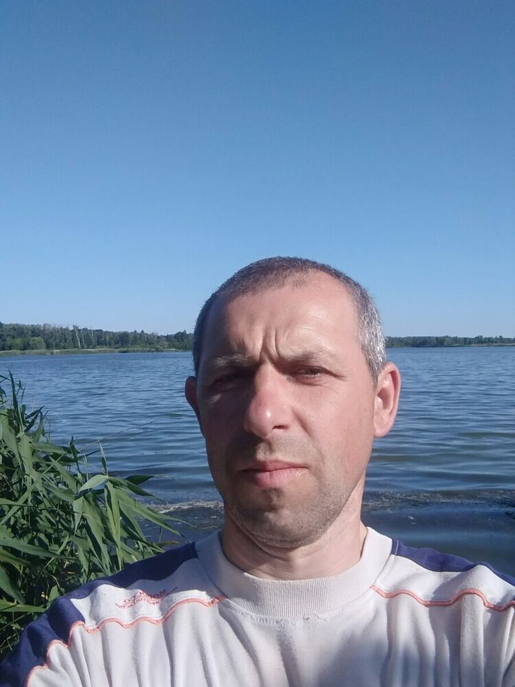  20835752  , 49 ,    