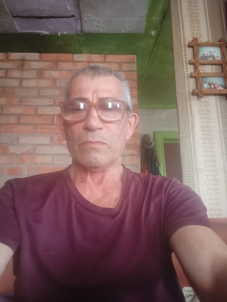  42301312  Sergei, 58 ,    