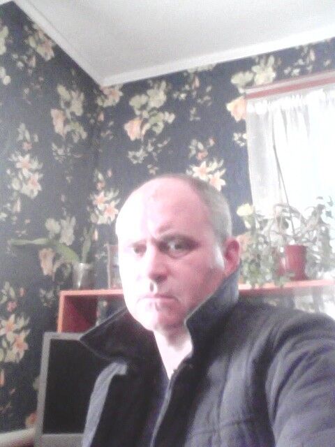  ,   Sacha, 52 ,   ,   , c , 
