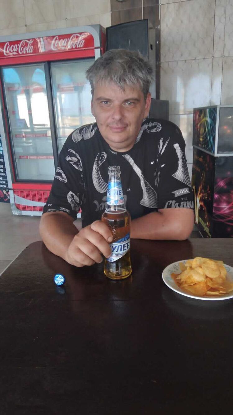  41171632  , 40 ,    