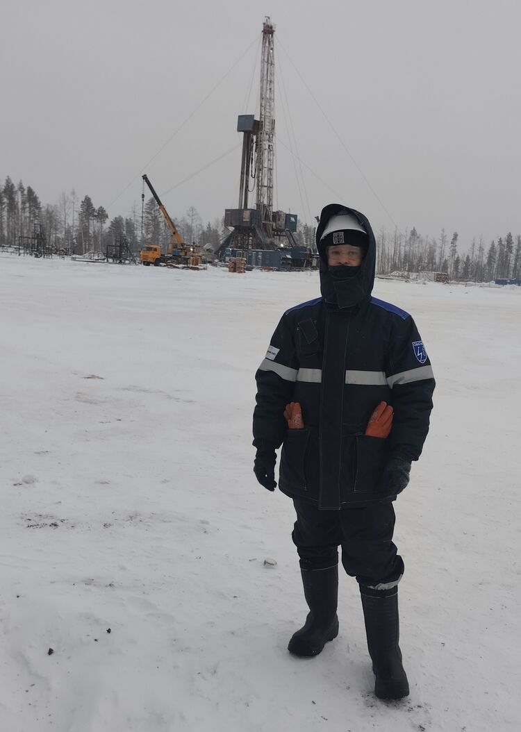  31471952  Leonid, 23 ,    