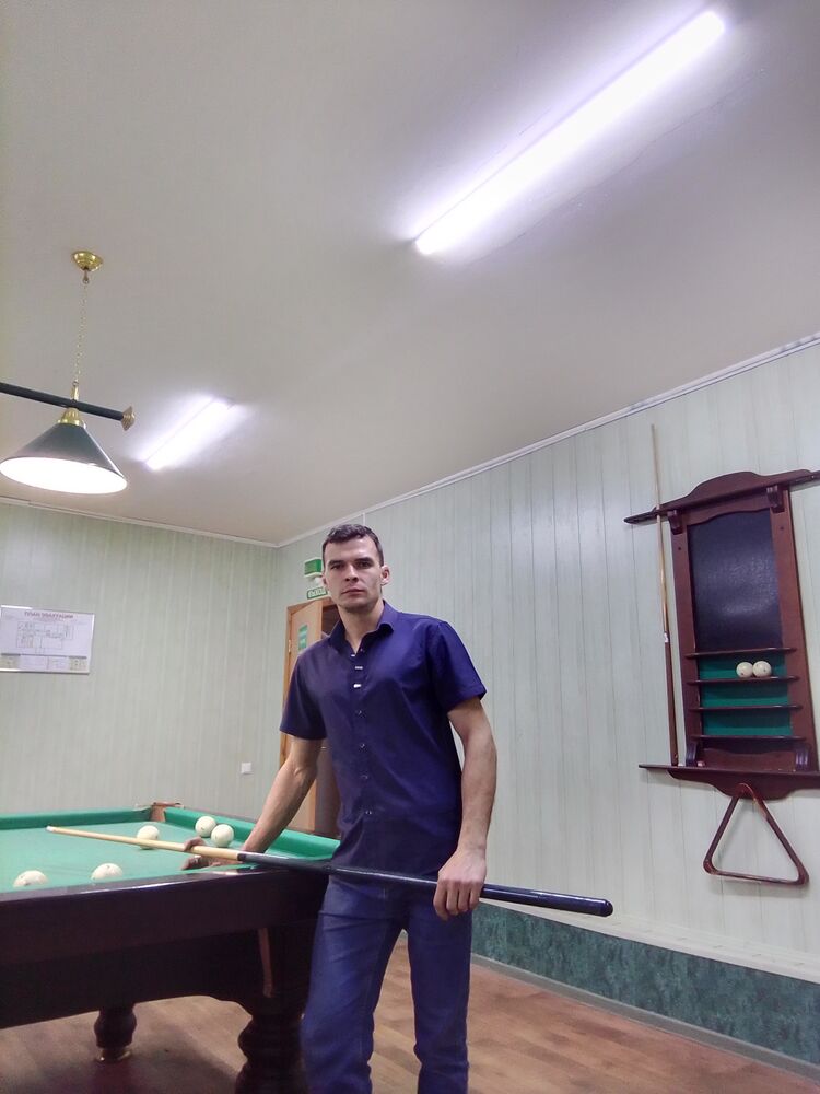  30788182  Denis, 34 ,    