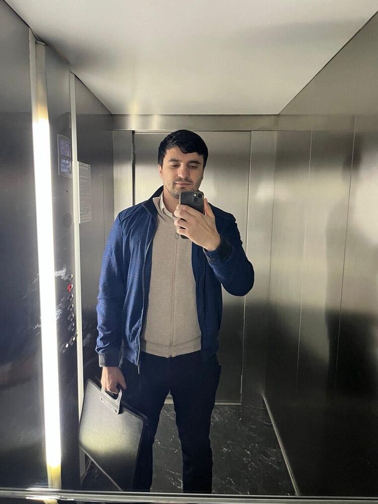  52827502  Rusl, 33 ,    