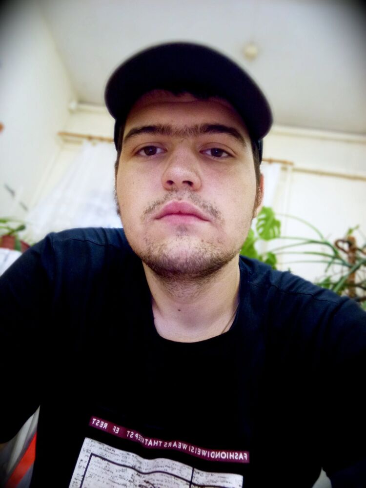  44351482  Dima, 20 ,    