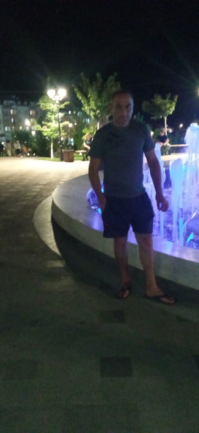  ,   Grisha, 37 ,   ,   