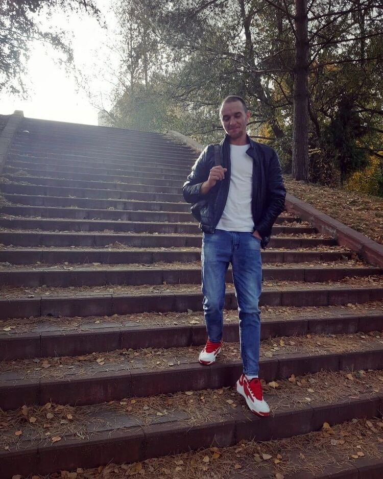  33042862  , 39 ,    