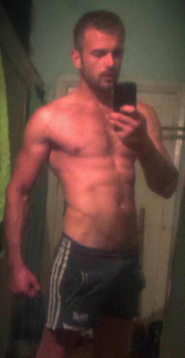  9745742  , 35 ,    