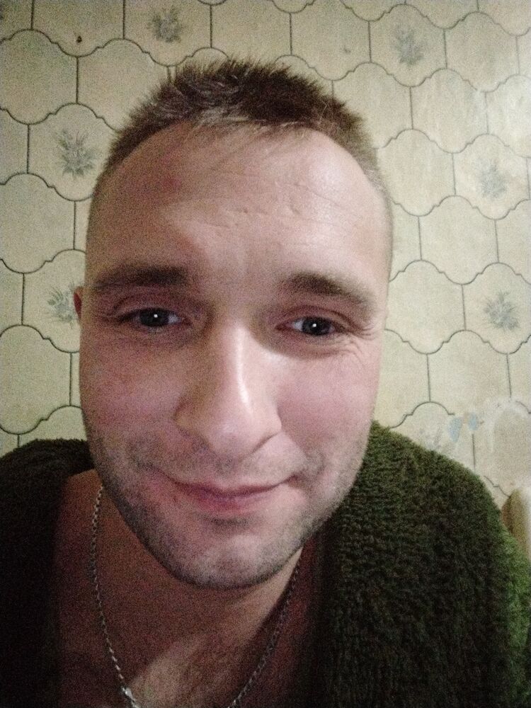  47752202  , 33 ,    