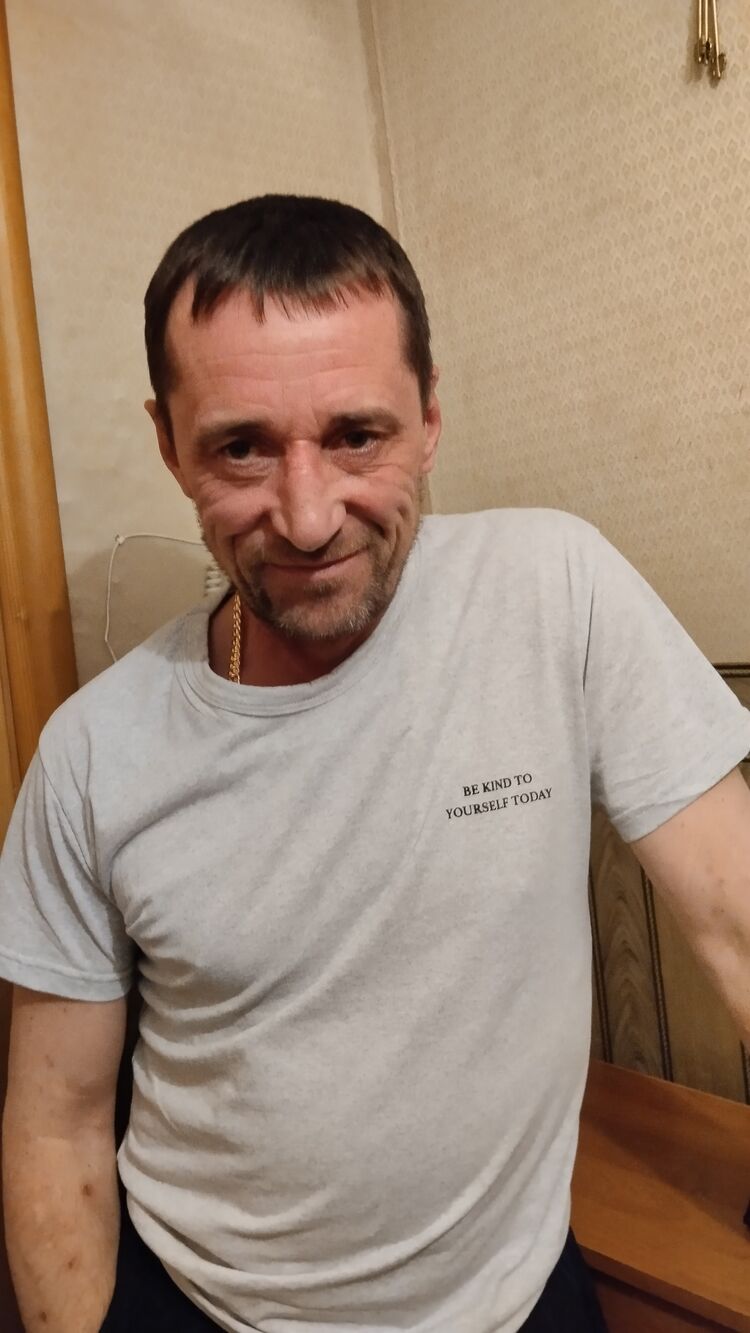  44055832  , 52 ,    