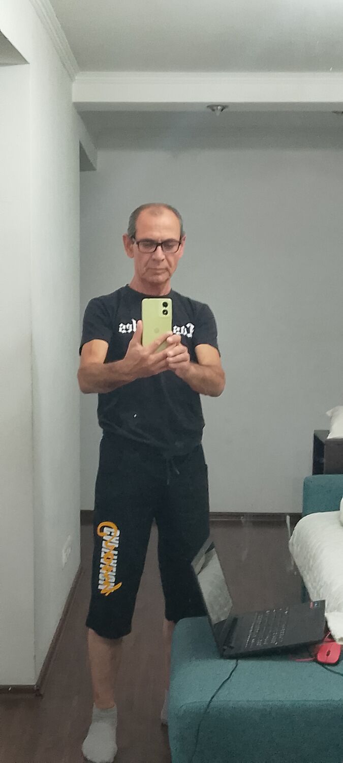  ,   Anatol, 60 ,   c 