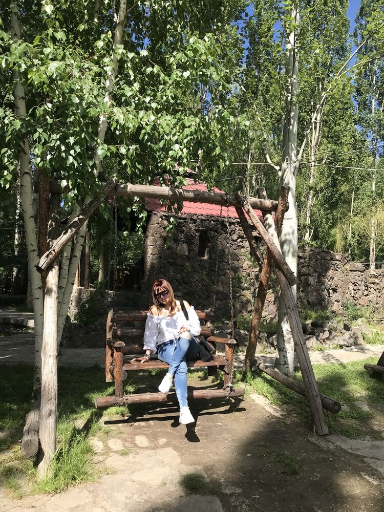  ,   Karolina, 51 ,   ,   , c 