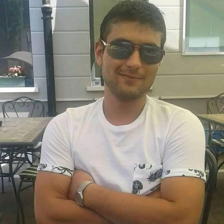  ,   Dorin, 32 ,   ,   