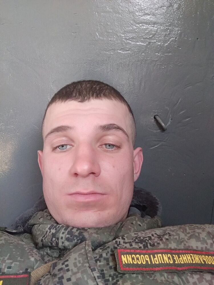  41307582  , 27 ,    