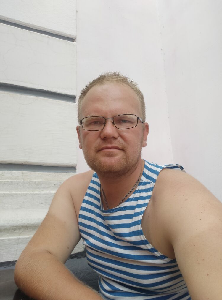  37450472  , 33 ,    
