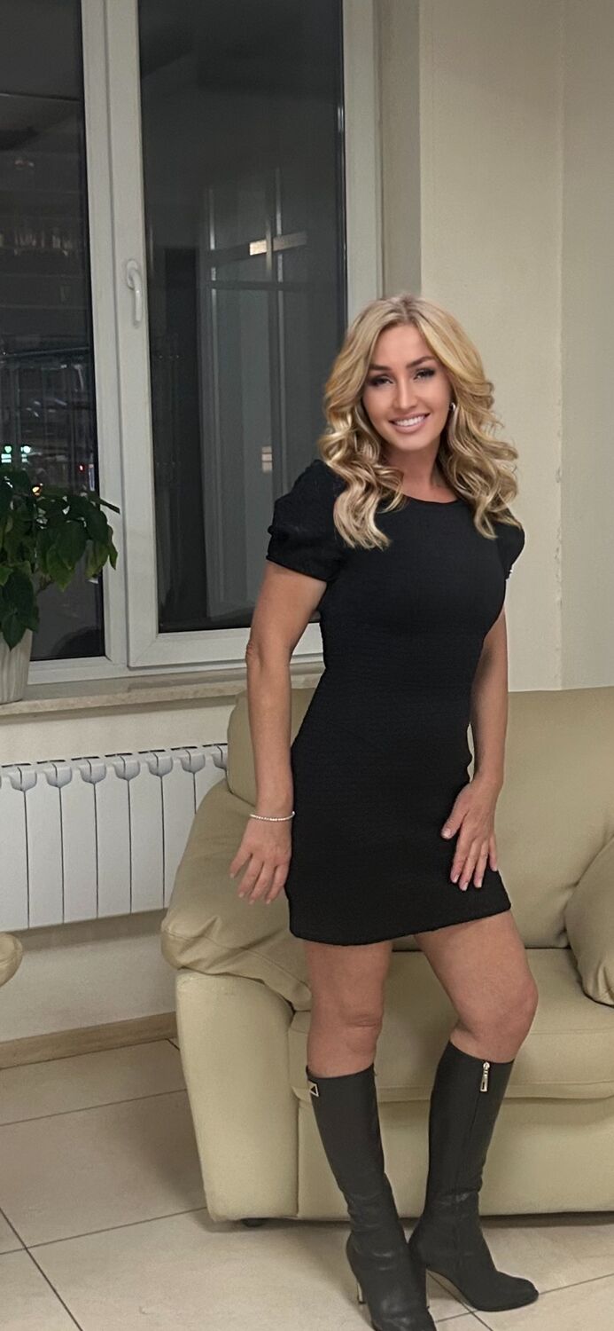  54699562  Helen, 40 ,    -