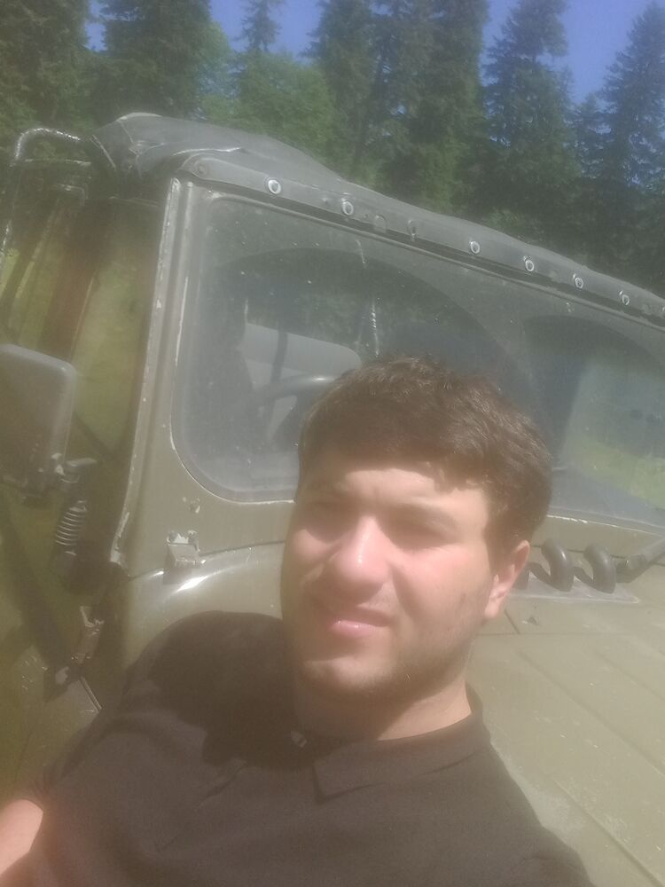  52894642  Adgur, 35 ,    