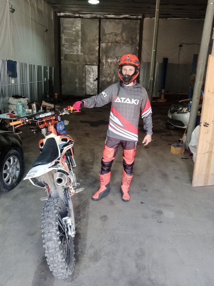  44566242  , 35 ,    